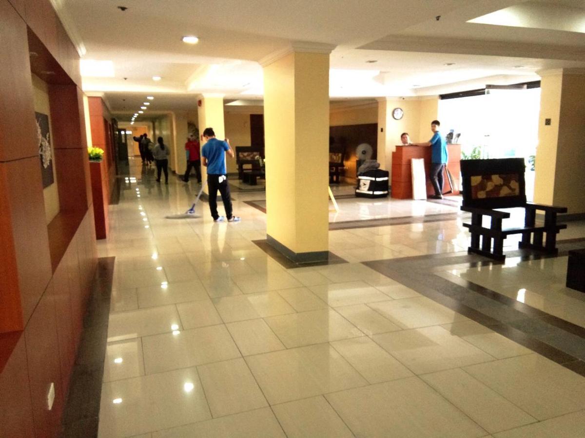 Apartment At Sm Southmall Las Pinas Alabang Zapote *